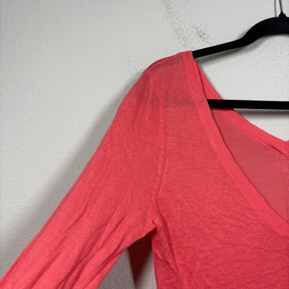 Ecru Medium V Neck Lightweight Sweater Watermelon Red Cotton Blend Long Sleeves - Picture 3 of 8